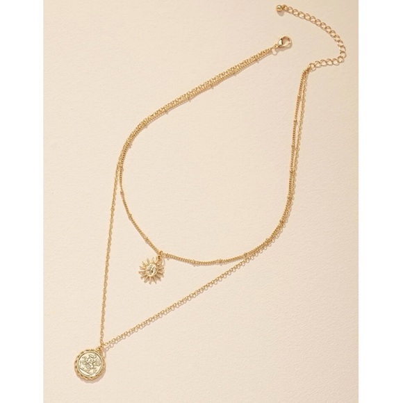 ✨Gold Sun Charm Layered Necklace (Boutique) - Picture 3 of 5